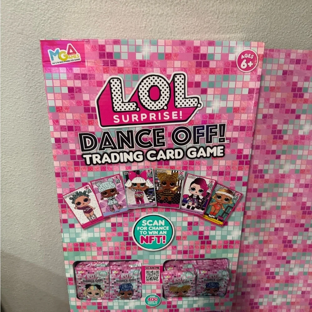 L.O.L. Surprise! Dance Off! Trading Card Game Display over 96 packs (768 cards)